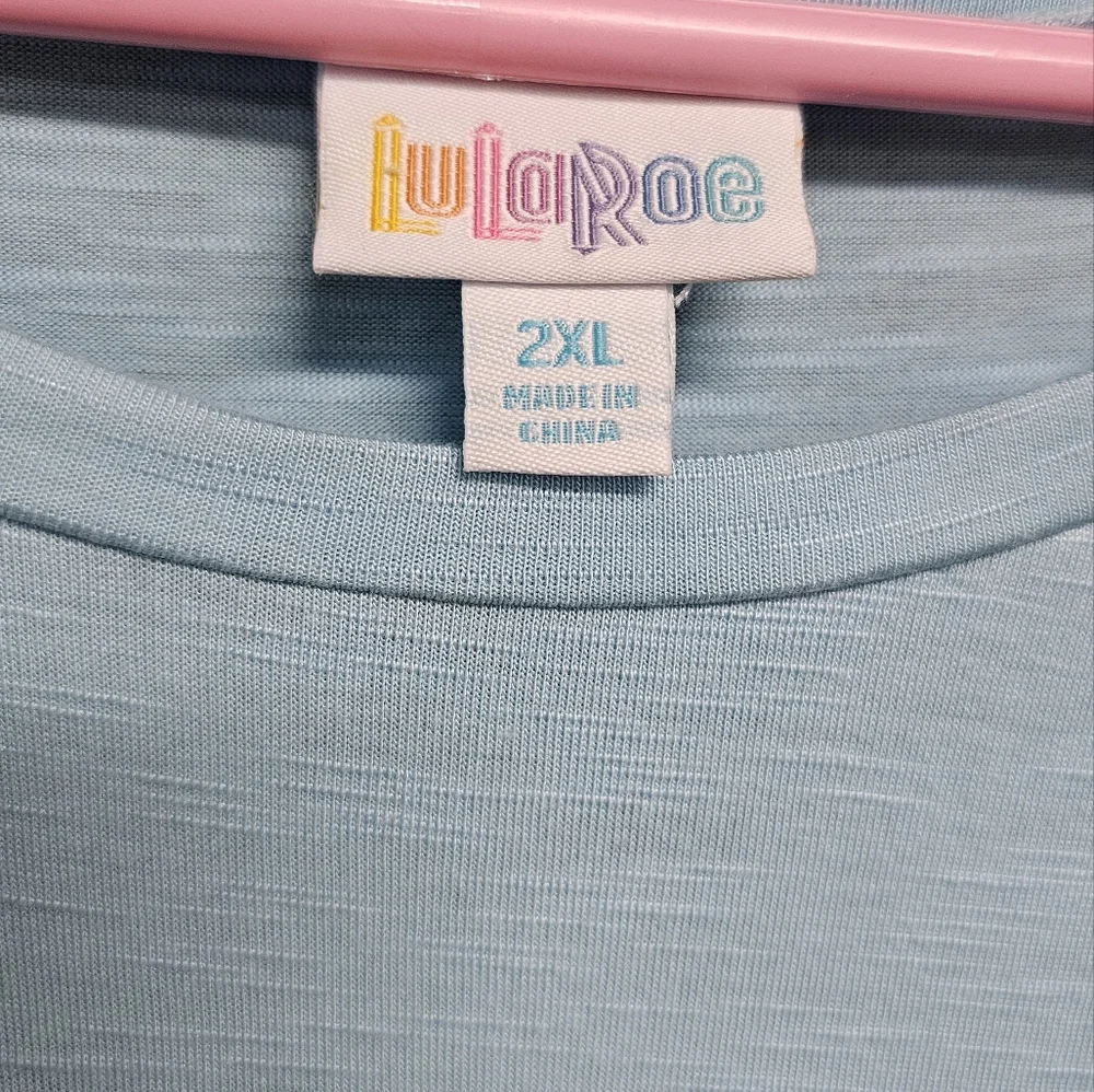 LuLaRoe Soft Sky Blue Short Sleeve Top G - Picture 2 of 5